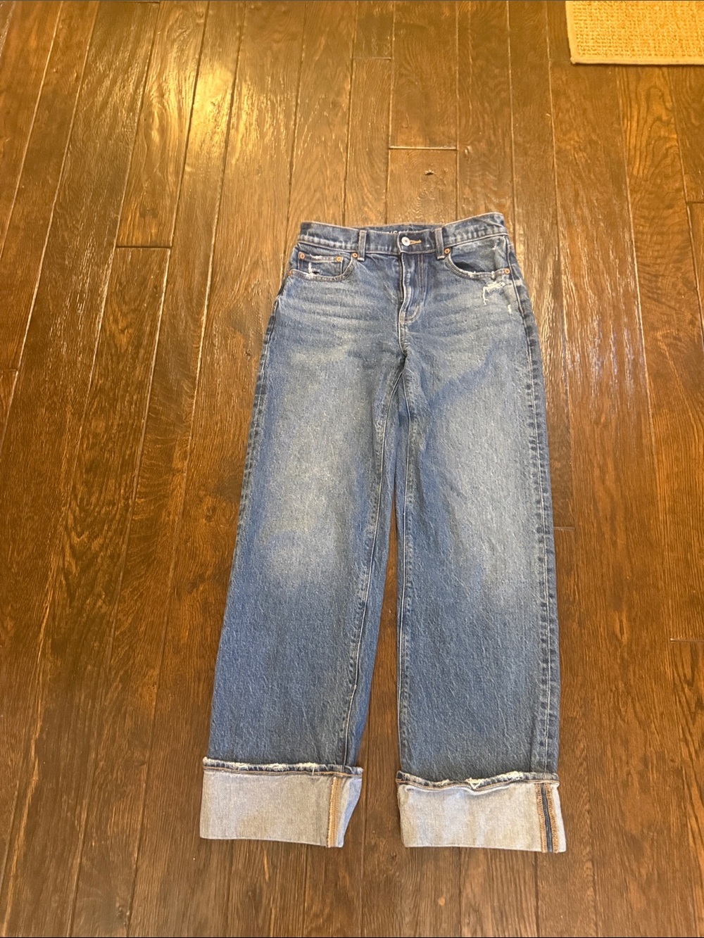 American Eagle AE Cuffed Jeans Sz 2